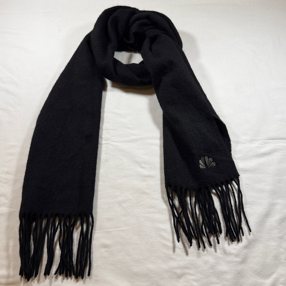 Elegant Black Fringed Women's Scarf